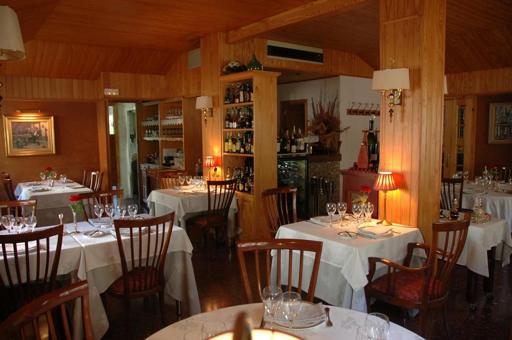 Hotel Els Puis Esterri D'Aneu Luaran gambar