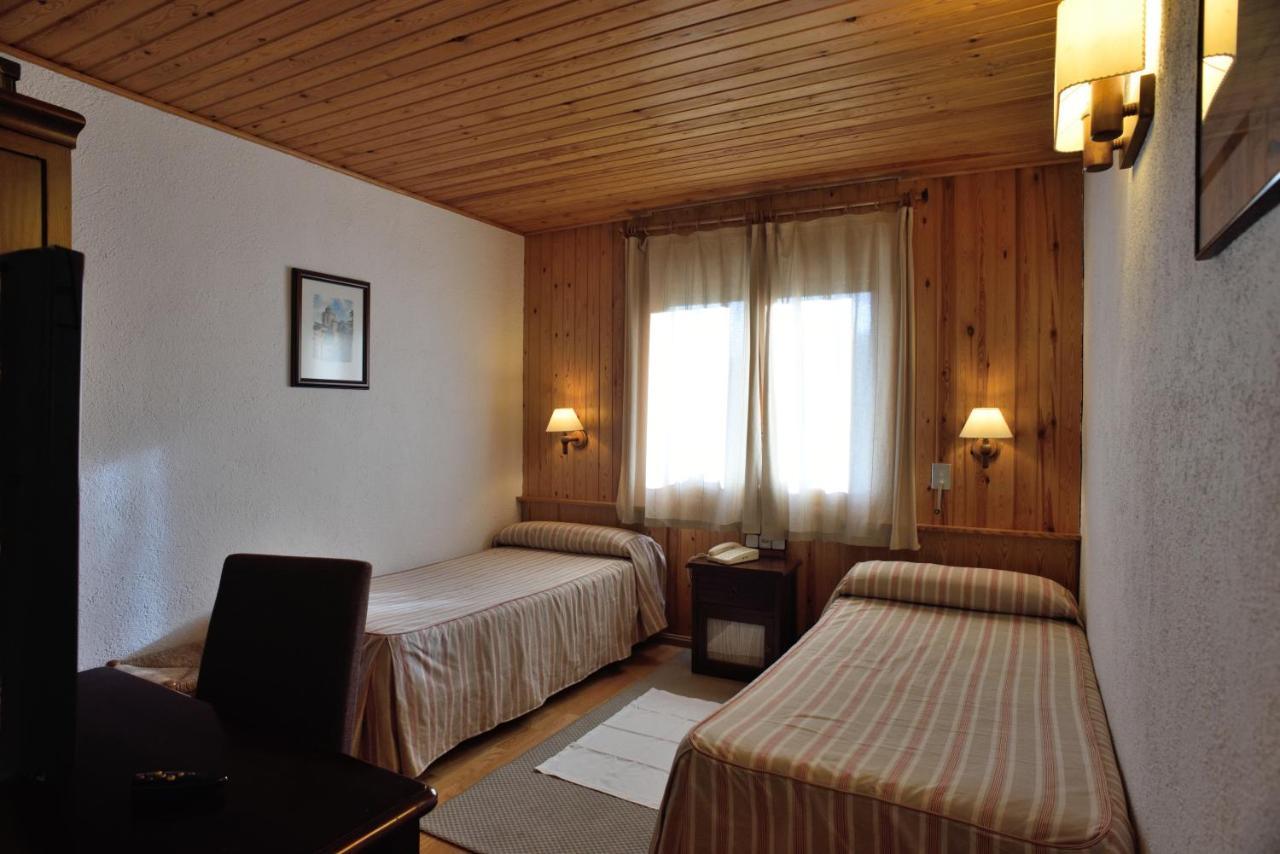 Hotel Els Puis Esterri D'Aneu Luaran gambar